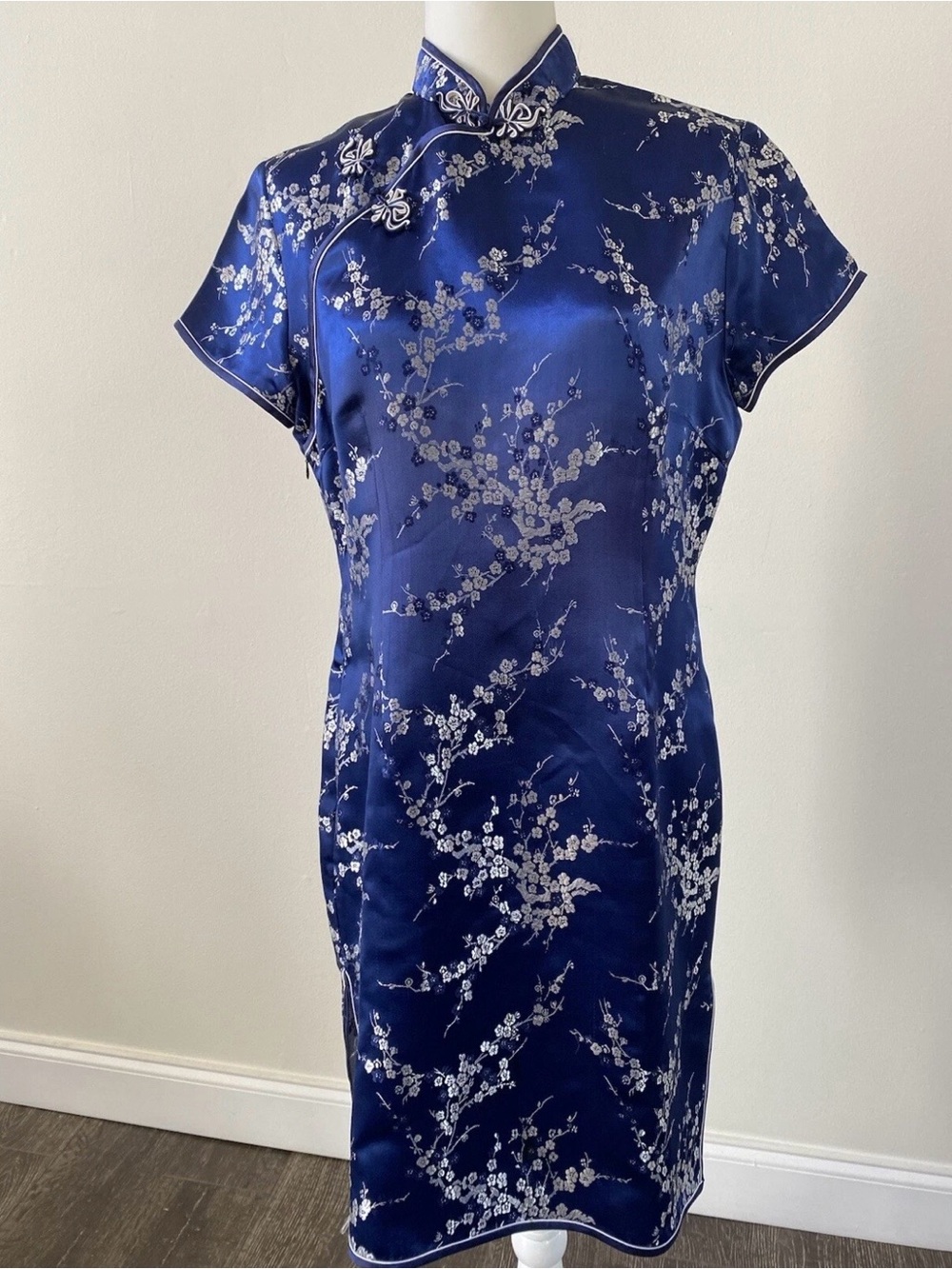 NEW Blue Floral Mandarin Collar Dress